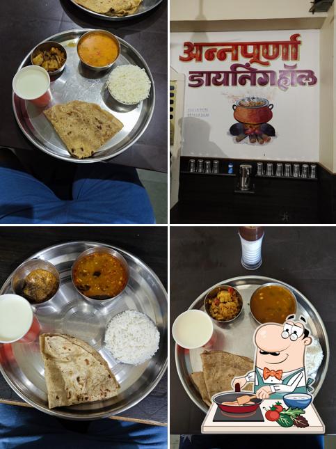 Chicken curry at Annapurna Dining Hall Sangharsh Colany