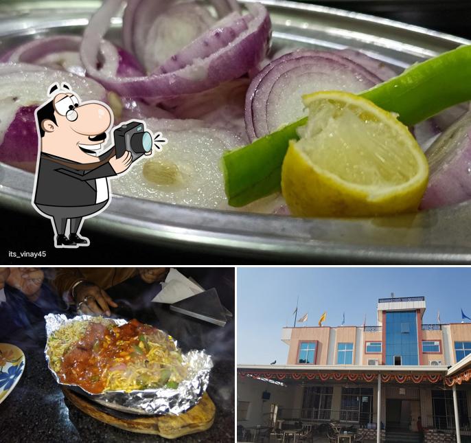 Here's a picture of Hotel Bhanwar & Family Garden Restaurant