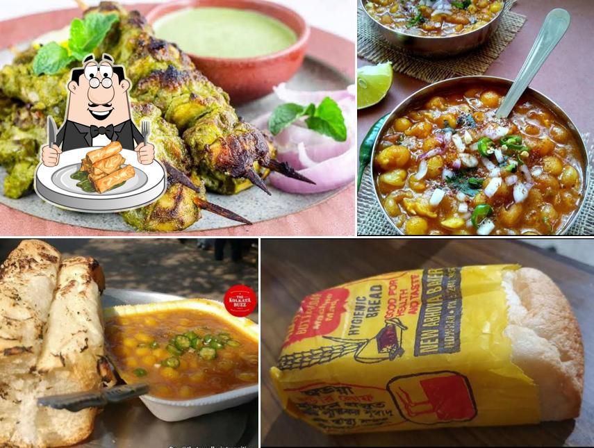 Spring rolls at PARAR TIFFIN GHOR