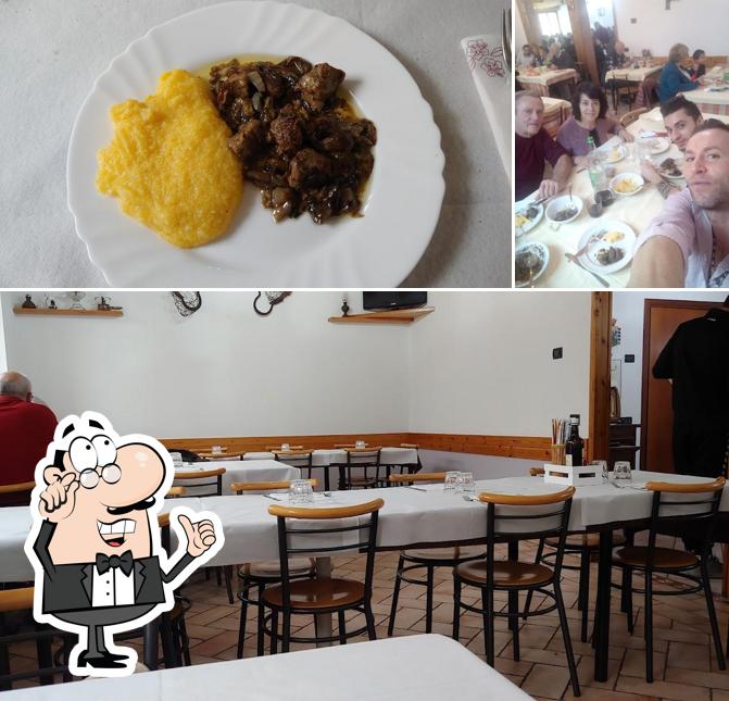 La foto della interni e cibo di Agriturismo ASPERTI