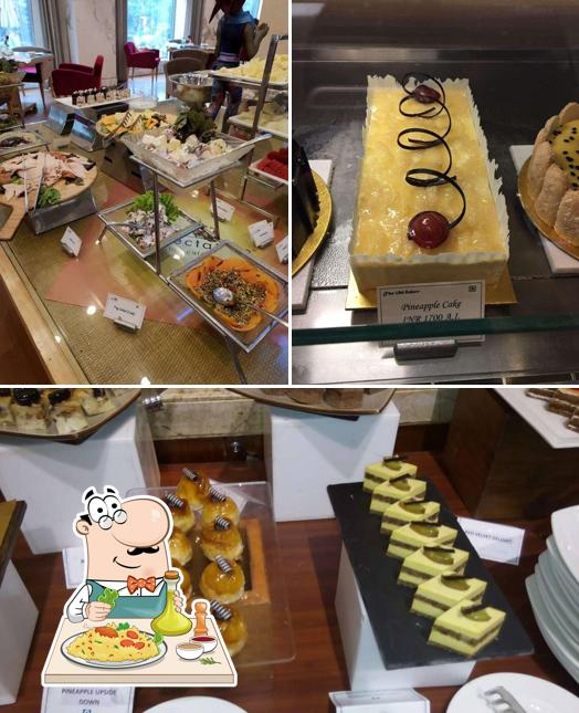 Food at Cafe Resto, Jaypee Vasant - 5 Star Luxury Coffee Shop, Restaurant in Delhi