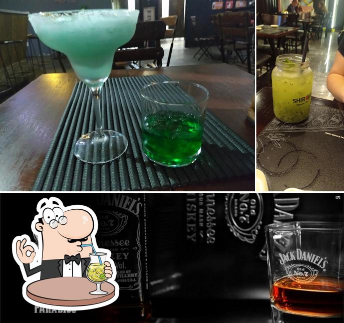 Peça uma bebida do menu