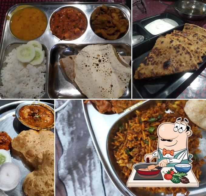 Chicken curry at Jai Jinendra ( Apna sa khana )