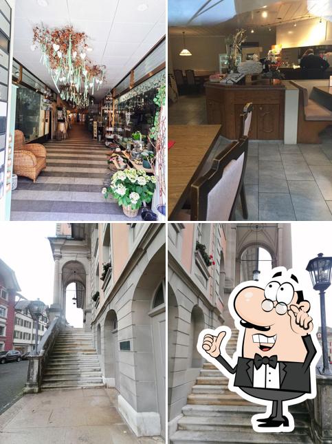 Siediti a un tavolo di Rathaus