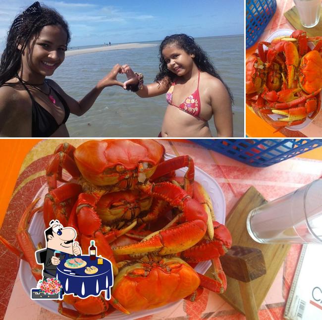 Peça diversos refeições de frutos do mar disponíveis no TINO'S BAR E RESTAURANTE