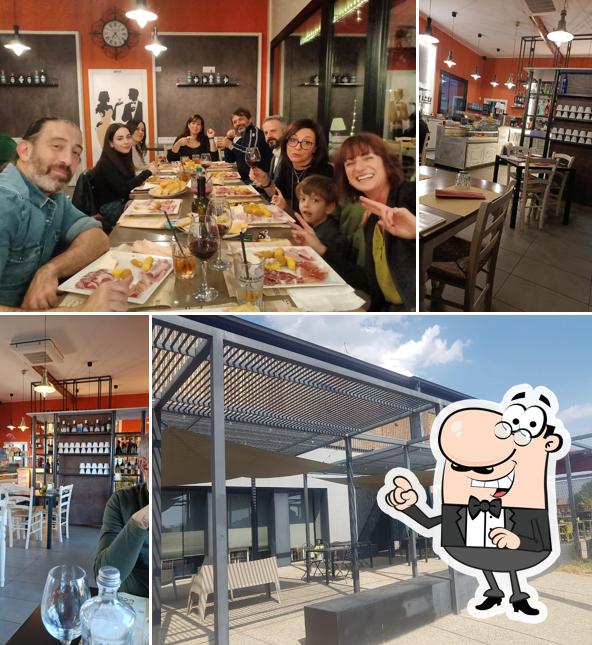 Siediti a un tavolo di Pantarei Bar Spaghetteria