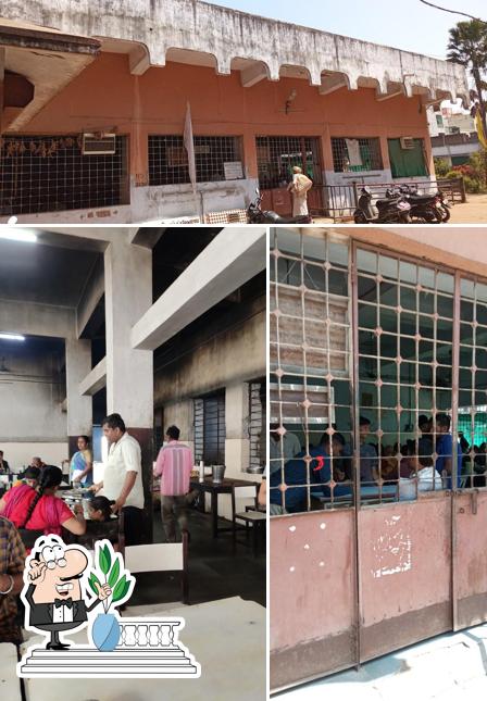 Enjoy the view outside Bojanalaya Vishramgruh, Dakor