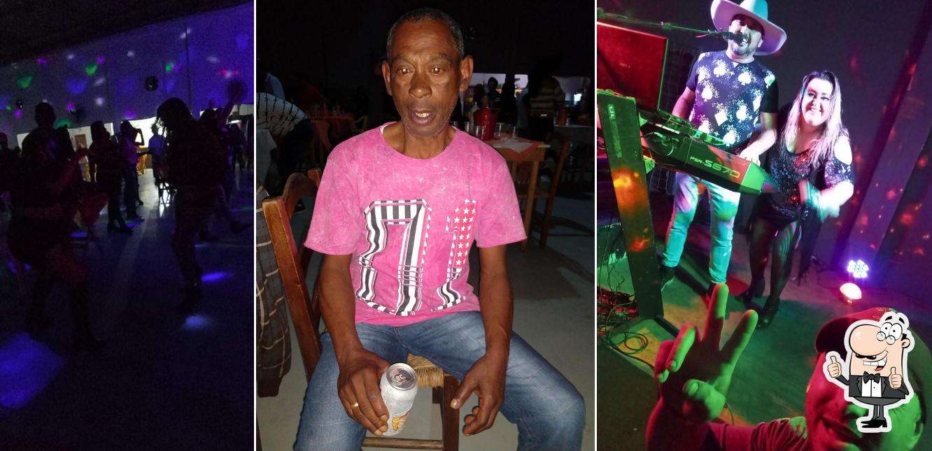 Here's a pic of Bailão do Déda