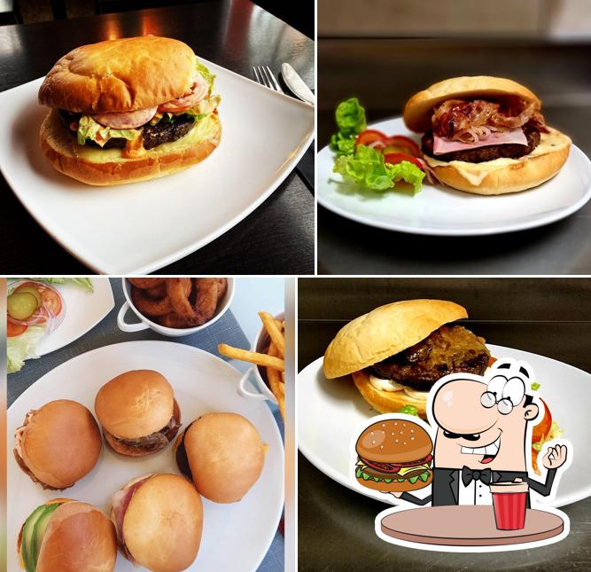 Commandez un hamburger à Chez Riggs