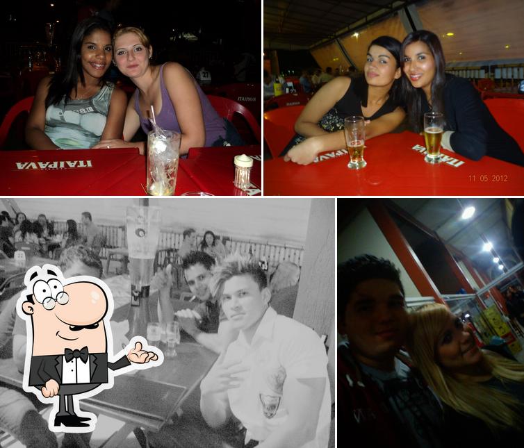 Tomodati Bar & Café