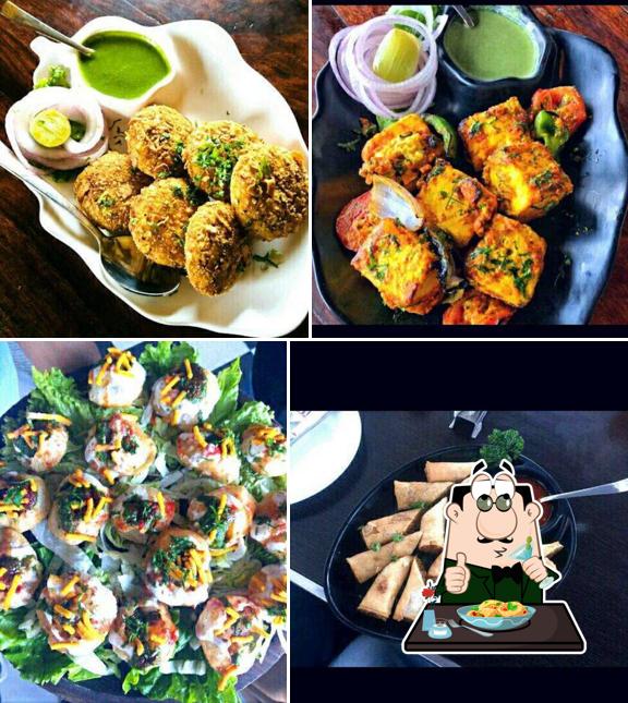 Food at 7 Barell Brew Pub