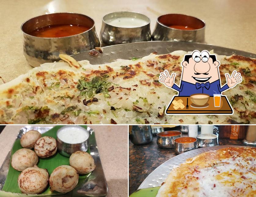 Uttapam at Malgudi Tiffins