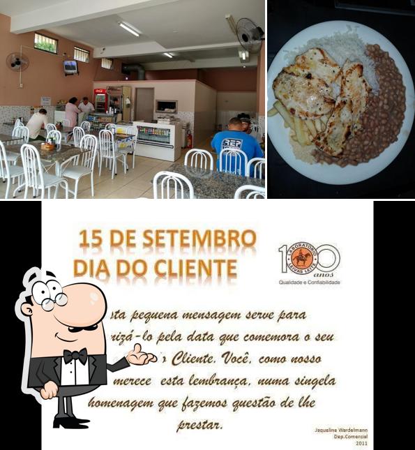 O interior do Dassu Restaurante