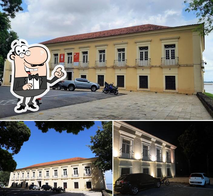 O exterior do Casa do Saulo das Onze Janelas