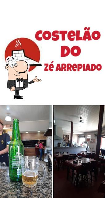 Sente em uma das mesas no Costelão do Zé Arrepiado