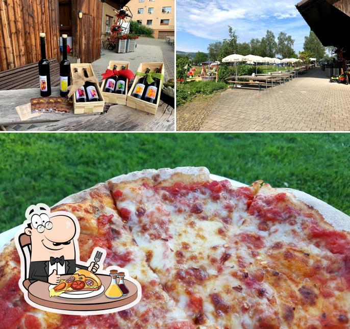 Scegli tra le svariate varianti di pizza