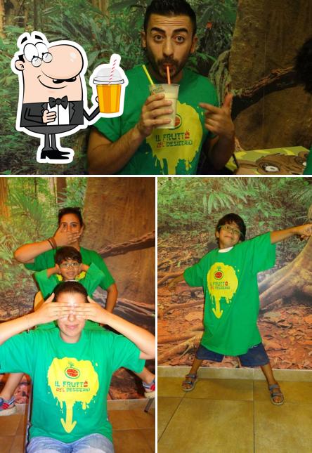 Goditi un drink a il frutto del desiderio