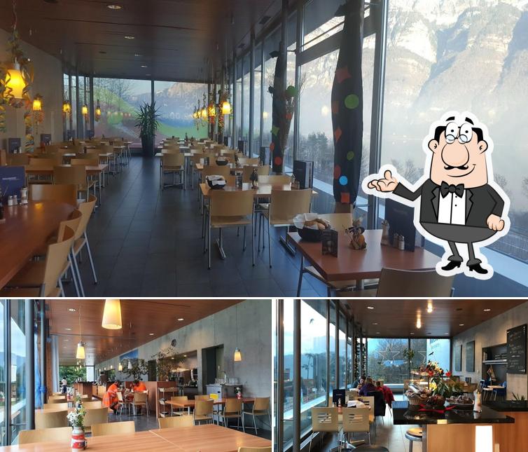 Dai un'occhiata agli interni di Autobahn Raststätte