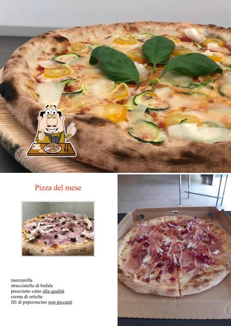 Ordina tra le molte varianti di pizza