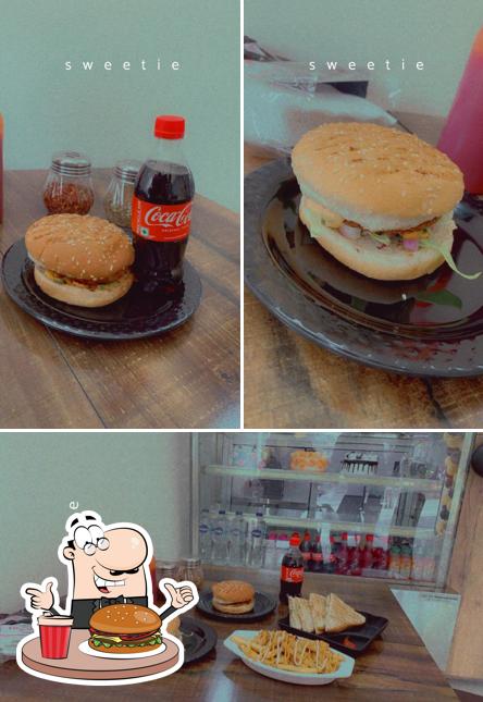 Hamburger at hunger tom caffe and baker's