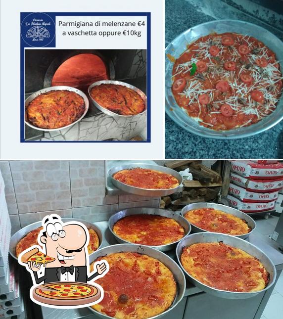 Prova una pizza a La Vecchia Napoli