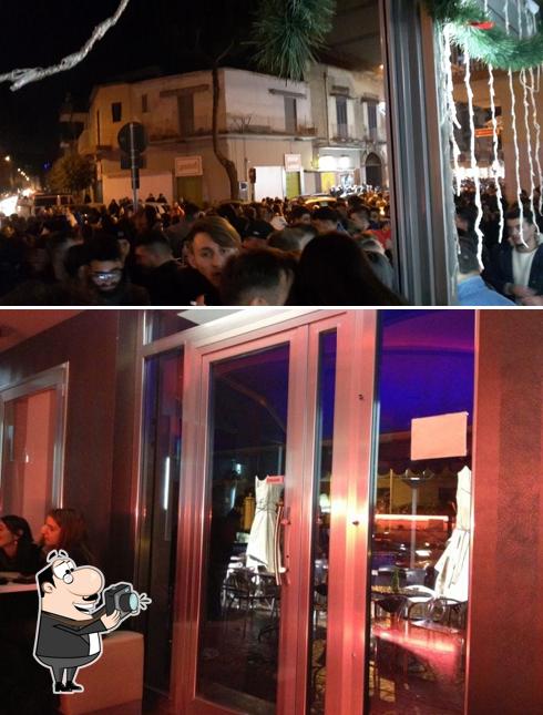 Vedi questa immagine di Phoenix Cafè