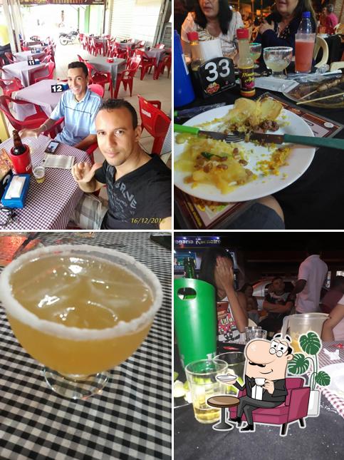 Sente em uma das mesas no Primo Rico