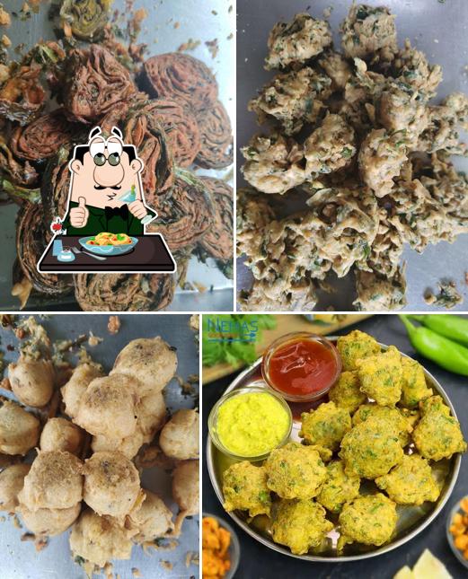 શ્રી લક્ષ્મી નારયણ ભજીયા હાઉસ