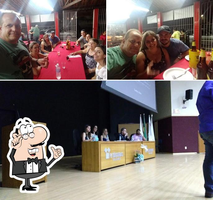 O interior do Cervejaria do Teia