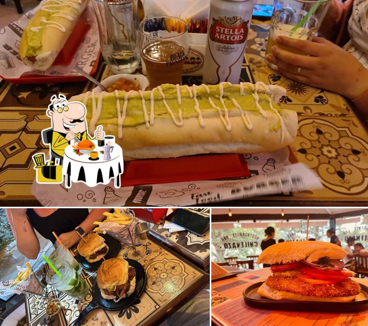 Sanduíche de carne de porco desfiada em Restaurante Chilenazo Buzios, estamos frente a la plaza