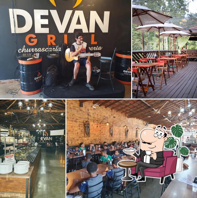 O interior do Restaurante Devan Grill - Churrascaria e Chopperia