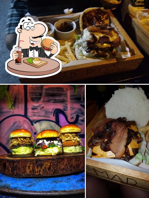 Experimente um dos hambúrgueres disponíveis no Mad Rocks