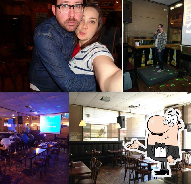 Installez-vous à l'une des tables de On the Rocks Restaurant Karaoke