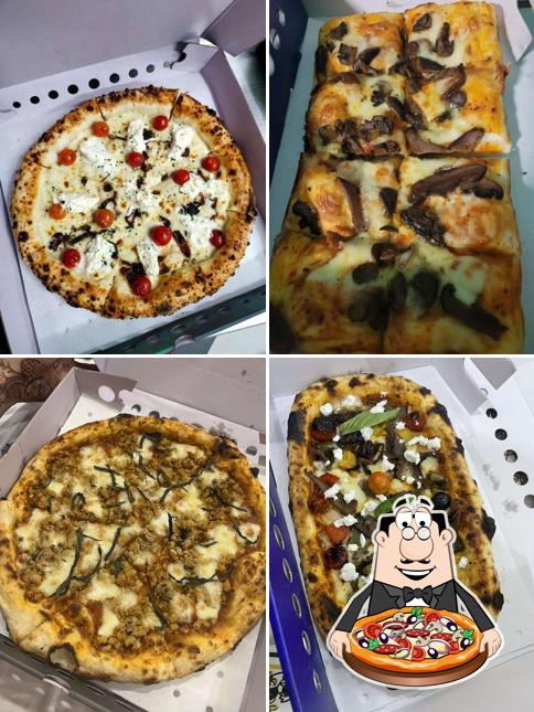 Order pizza at Nomad Pizza - Traveller Series