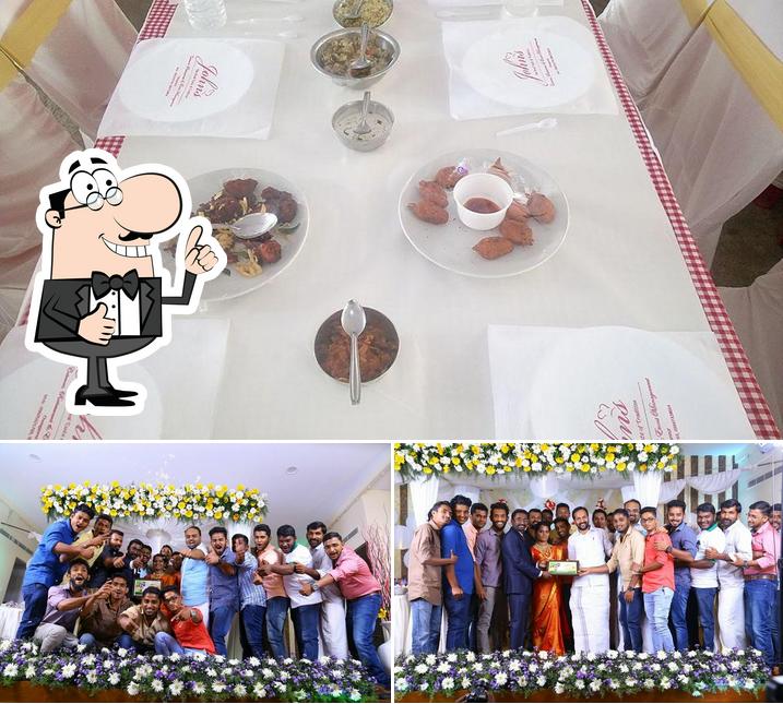 Here's a picture of Johns Restaurant