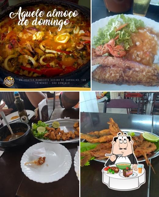 Sopa quente e azeda picante chinesa em Taberna do Peixe