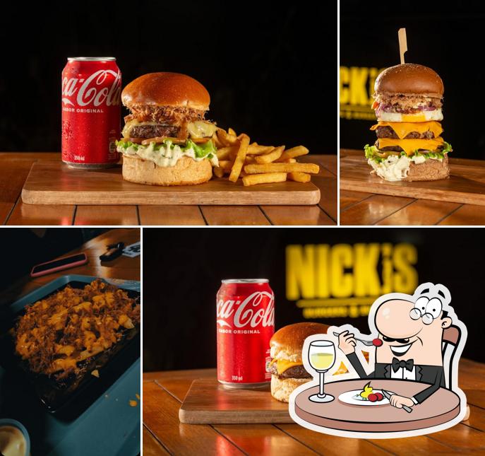 Sanduíche de carne de porco desfiada em Nicks Burger NP