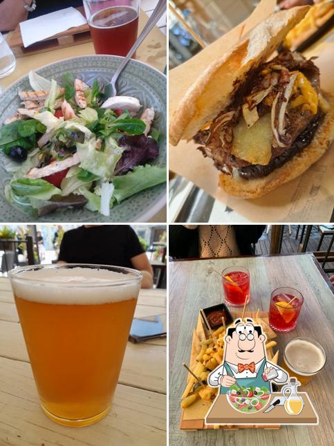 Insalata greca al Zeppelin bistrot And Burger Bar