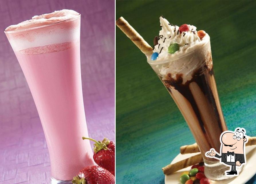 The interior of Snax.com