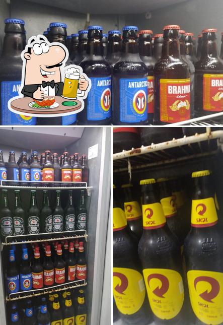 Você pode tomar um copo de cerveja leve ou escura