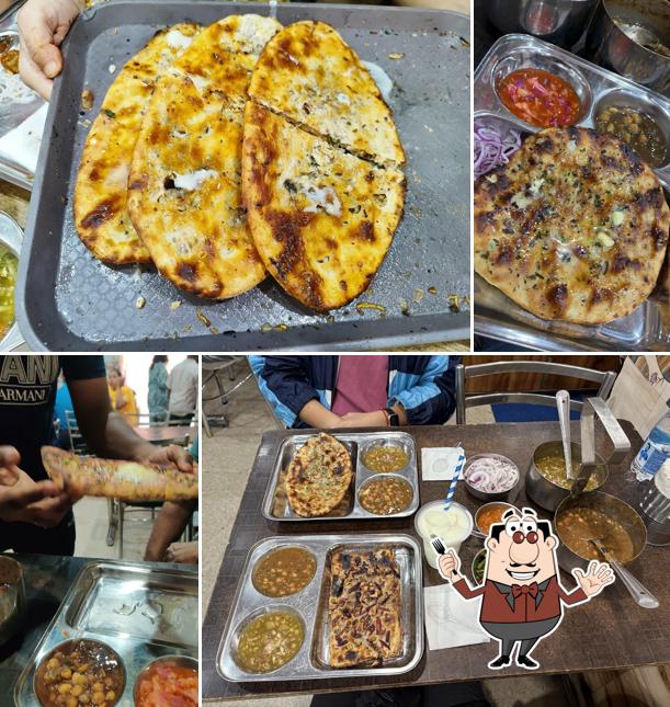 Kulcha at Prem nath Kulche Wale - Best Patty Kulcha in Amritsar Best Kulcha in Amritsar Best Chur Chur Naan in Amritsar