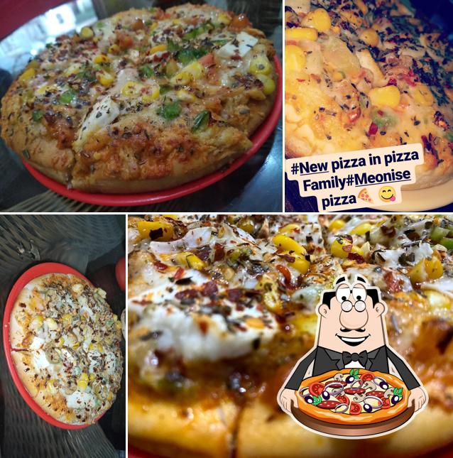 At Coffee ani barach kahi, you can try pizza