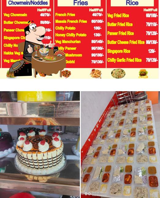 Food at Pathak Food court