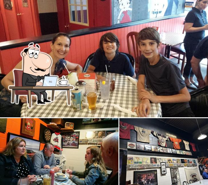 L'intérieur de Ray's Ribhouse