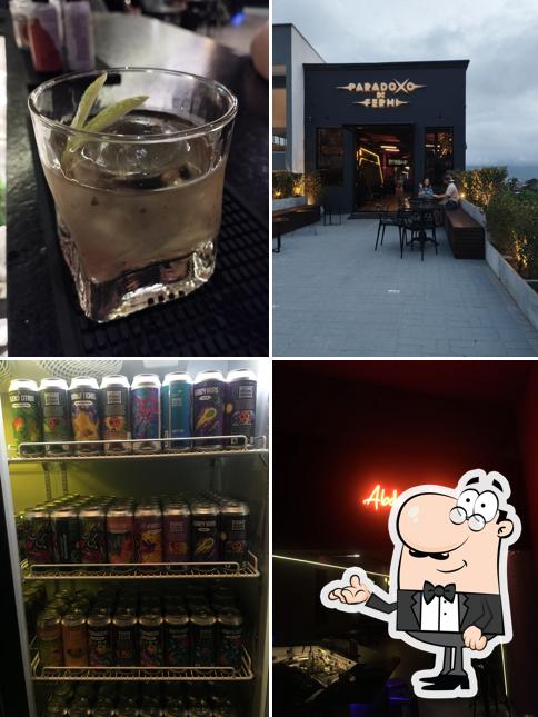 Dê uma olhada a ilustração mostrando interior e bebida no Paradoxo de Fermi - Alien Bar