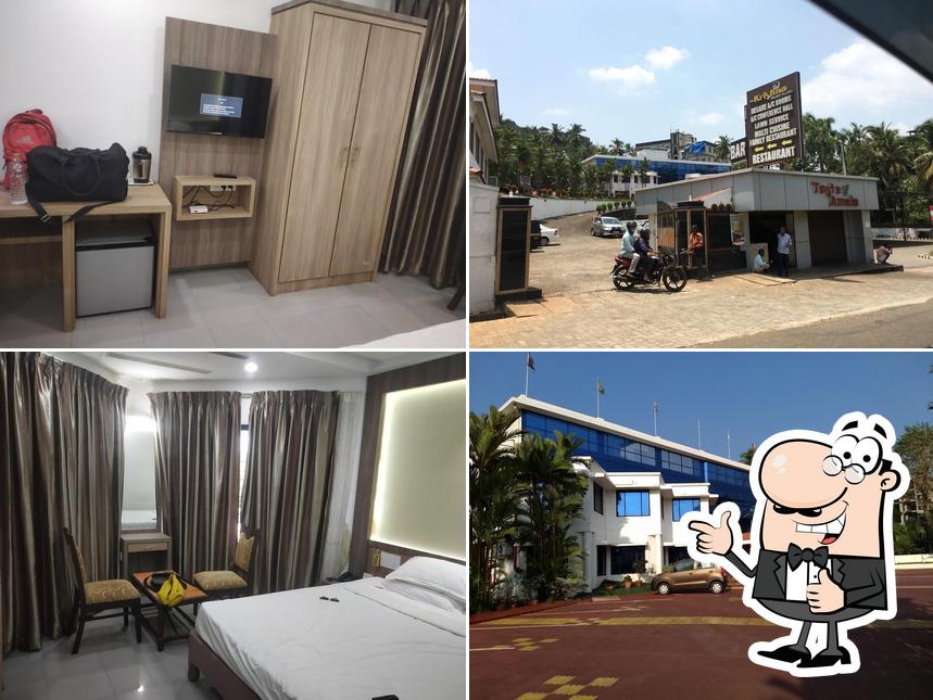 Krishna Business Hotel and Bar