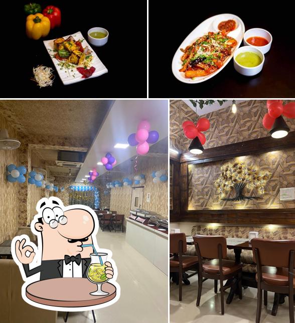 m-way Restro & Cafe ,Party Hall (A Unit of Mehendiram)