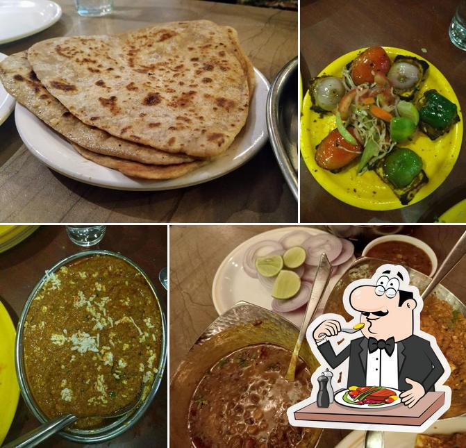 Food at Shree Chotiwala Restaurant
