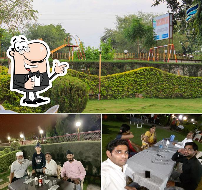 Here's an image of Hotel Dashmesh