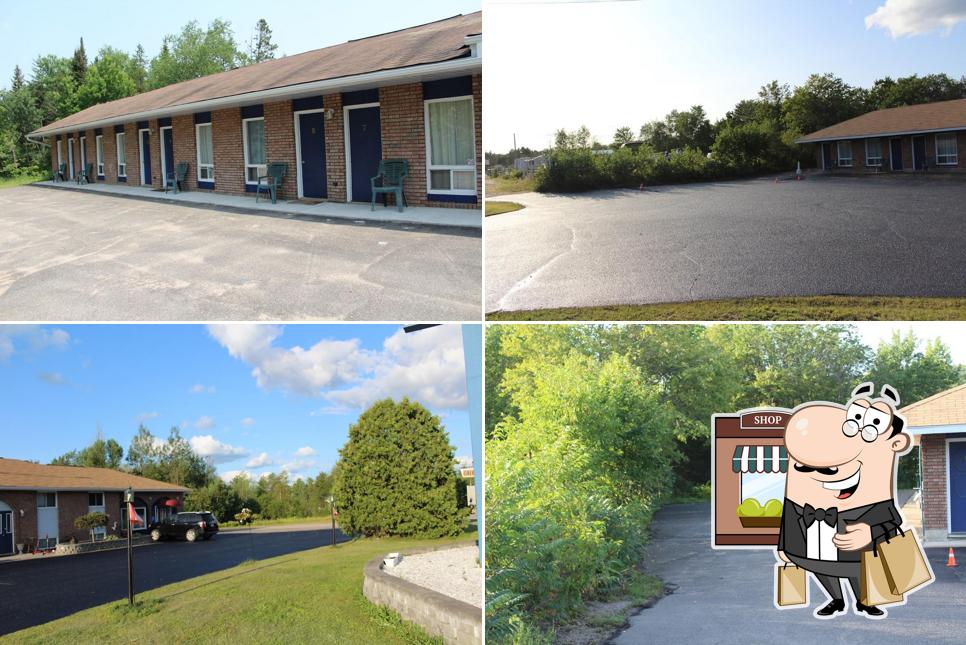 Jetez un coup d’œil à quoi ressemble Two Rivers Motel à l'extérieur